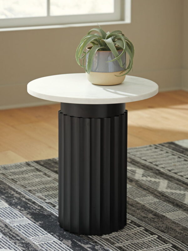 Wainstone - Black / White - Accent Table - Image 3