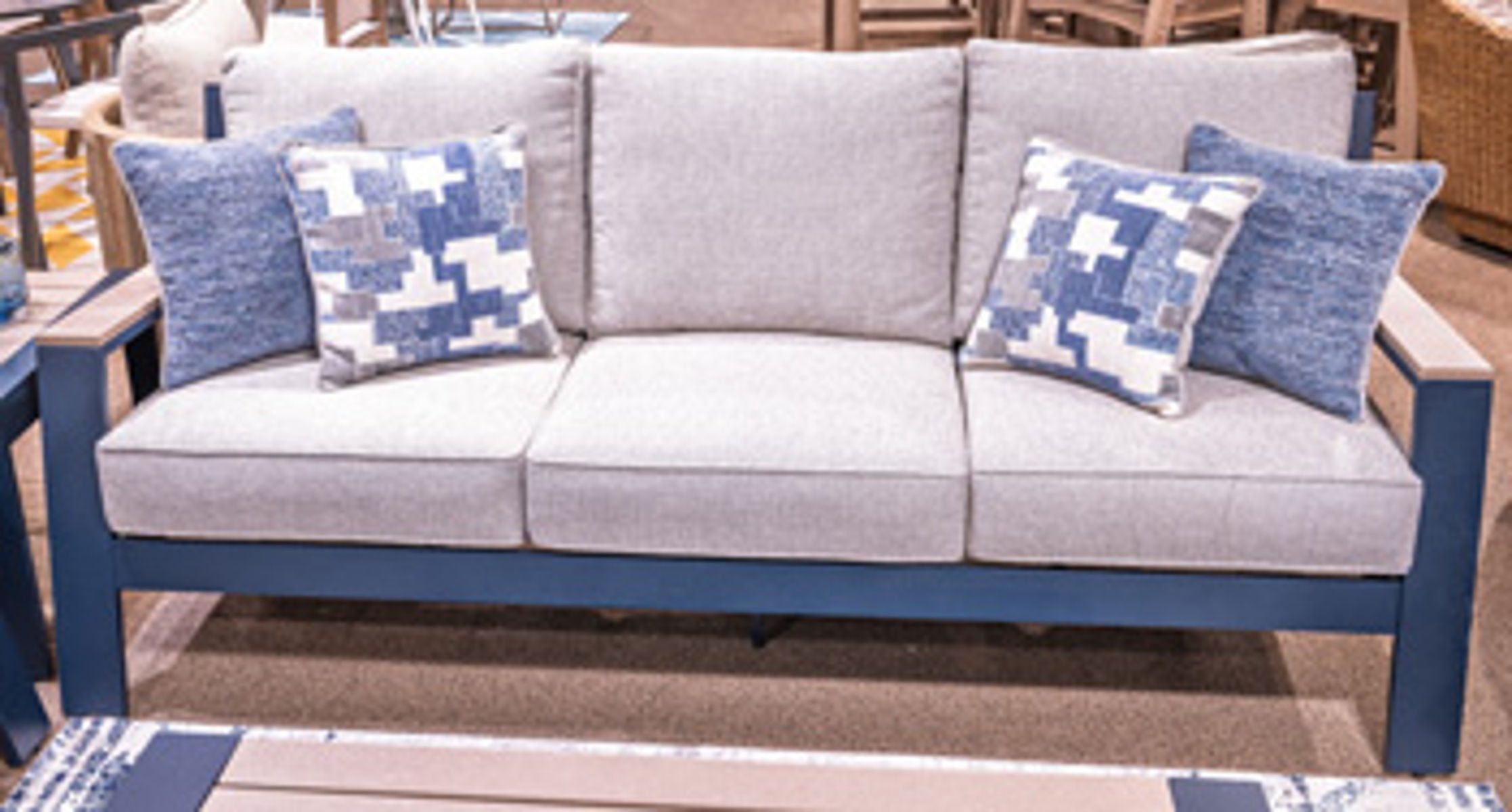 East Beach - Blue - Sofa With Cushion